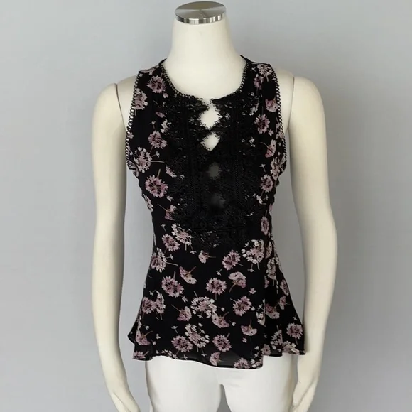 NWOT WHBM Floral Lace Print Top Size XS Petite - Picture 5 of 16